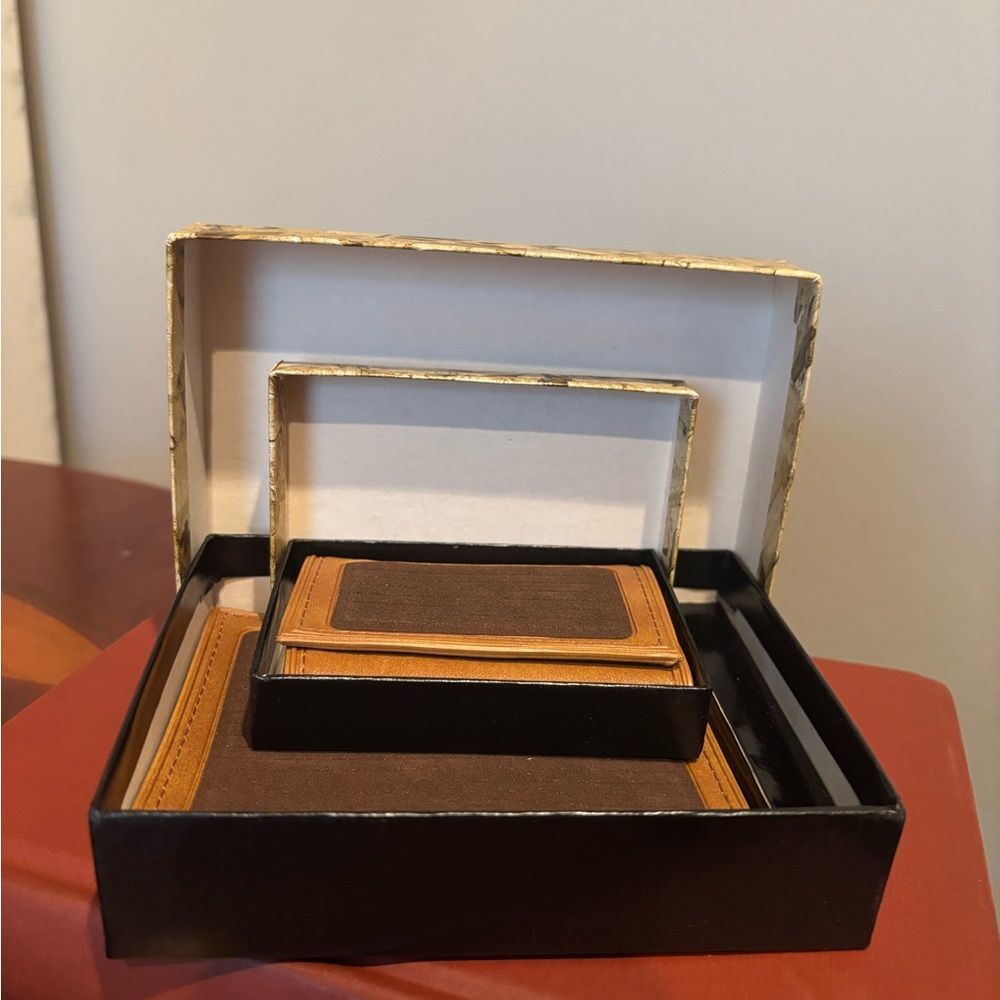 Set Key holder and Wallet Vintage new in box